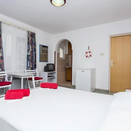 Lussino Apartment *