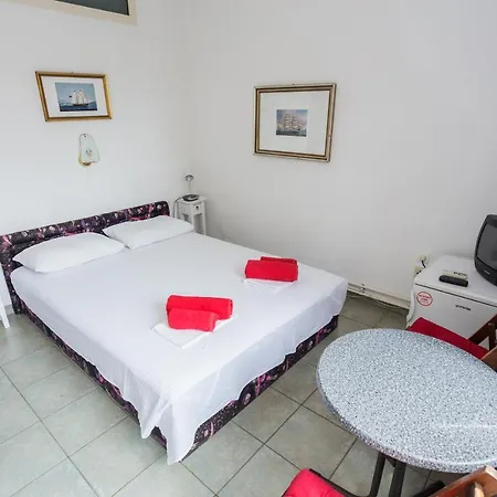 Lussino Apartamento *