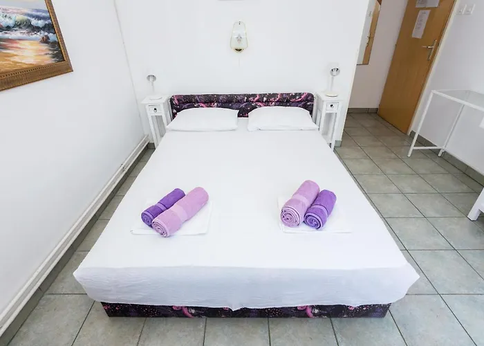 Lussino * مالي لوشينغْ