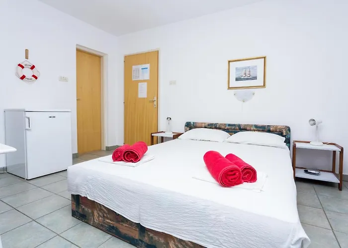 Lussino * مالي لوشينغْ